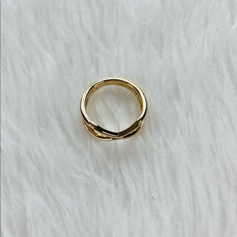 Never Let Go Ring - Picture 2 of 5